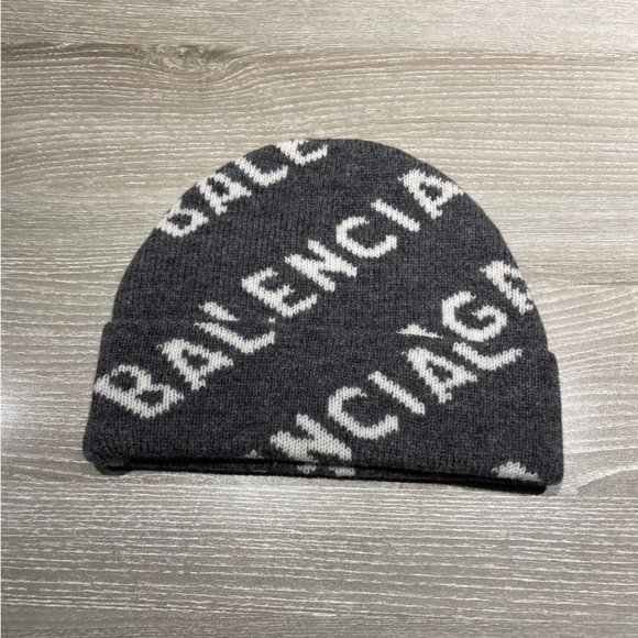 Balenciaga Grey Logo Beanie (NWT) - Picture 2 of 4